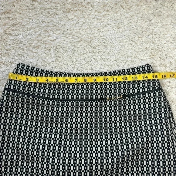 Banana Republic Womens Wool Skirt size 6 - Picture 6 of 7